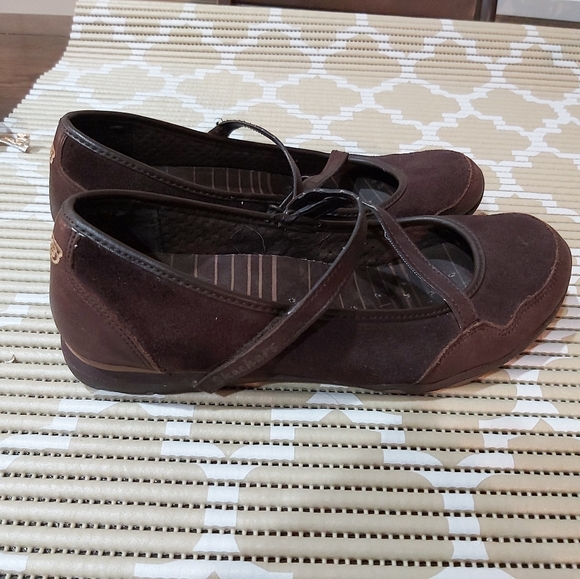 🤑CLEAROUT🤑SKECHERS shoes